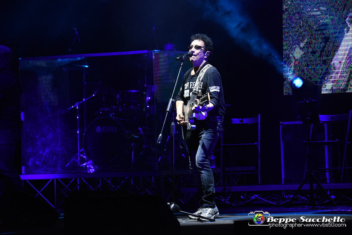VBS_4152 - Concerto Edoardo Bennato - Peter Pan Rock 'n' Roll Tour.jpg